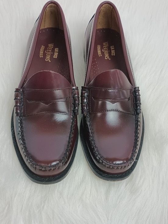 G.H. Bass Larson Weejuns (Style BAZW002)  Size 9.5 D Wine/burgundy leather main image 7